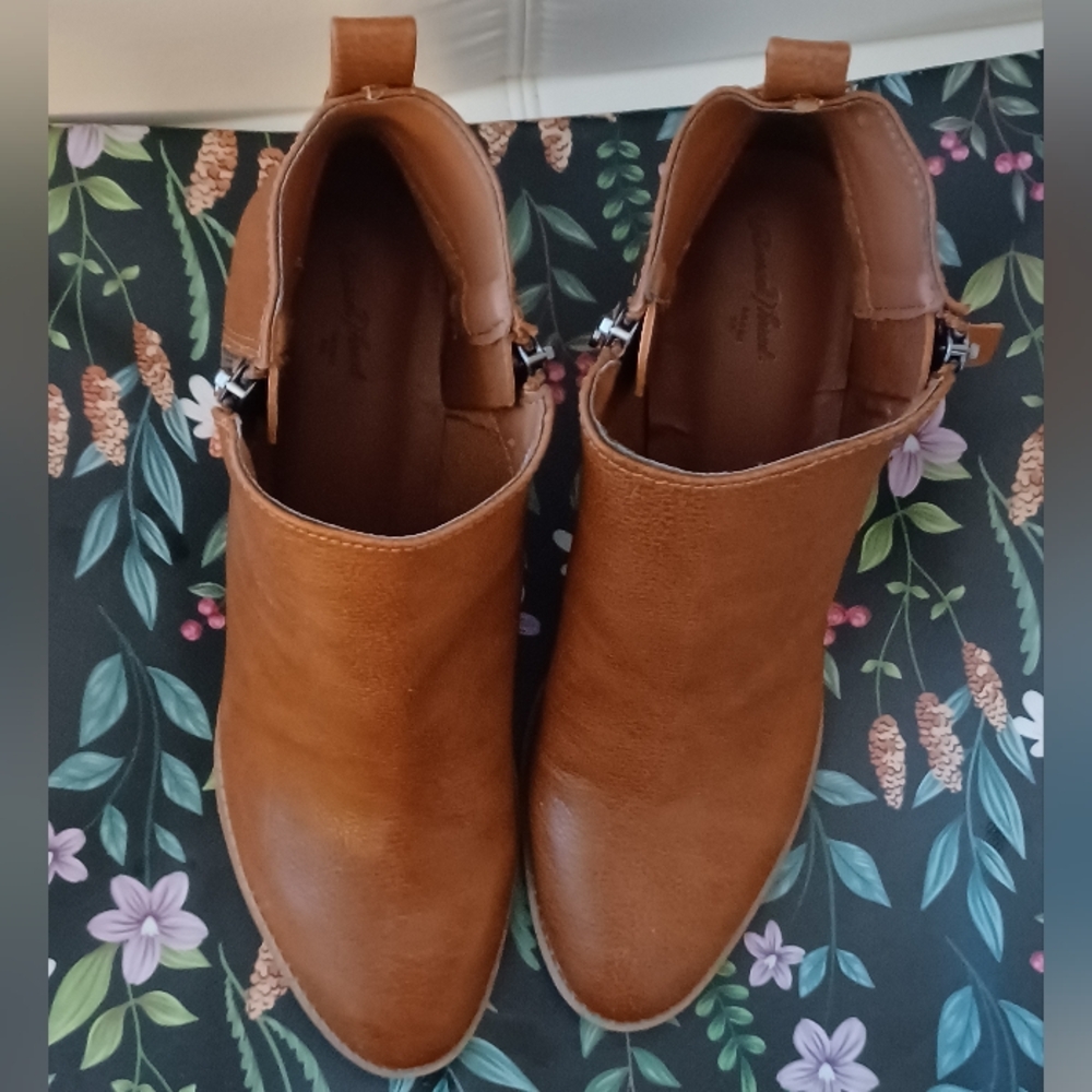 Universal Thread Tan Ankle Booties - Picture 5 of 5